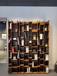 estanteria showroom ercilla